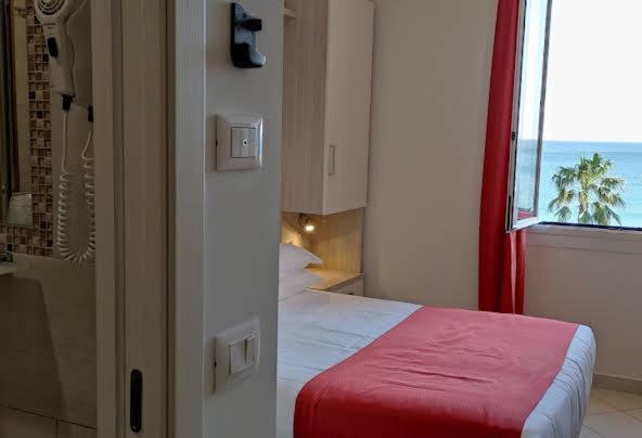 Hotel Lido Варацце Экстерьер фото
